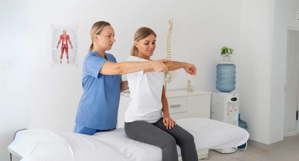 Female Physiotherapist in Noida